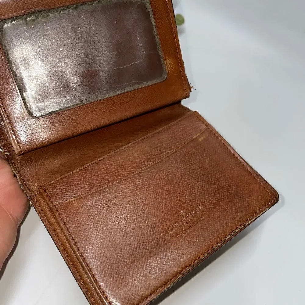 Authentic Louis Vuitton Monogram Wallet